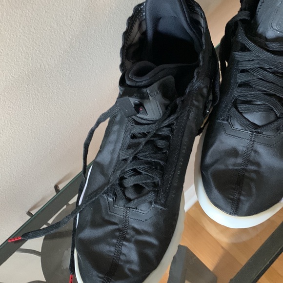 Black size 12 react jordans gently used - Picture 3 of 7